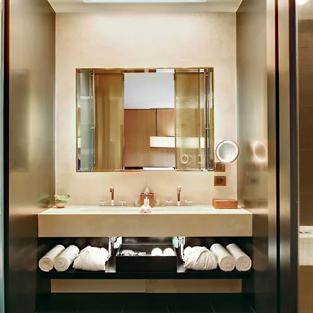 Hotel Bvlgari 5*