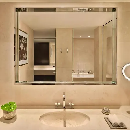 Hotel Bvlgari 5*